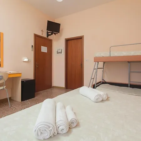 ホテル Santa Martina ヴィラ・マリーナ