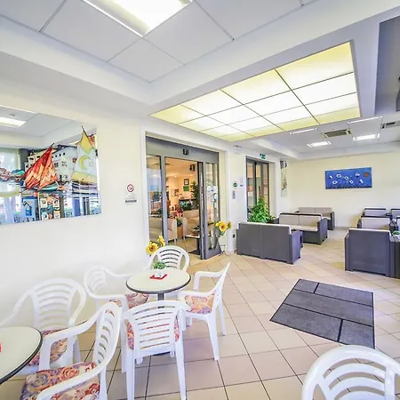 Отель Santa Martina 3*